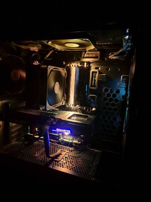 Komputer Intel i7-8700K RTX3060 Ti 32GB RAM do GIER
