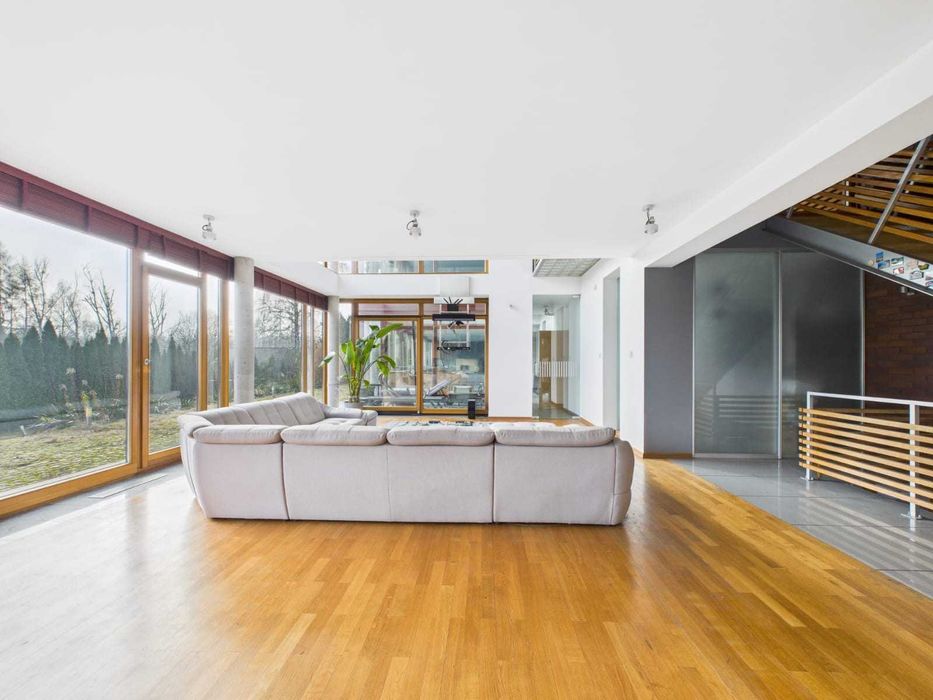 Dom premium z dużym ogrodem ze strefą relaksu: basen, sauna, jacuzzi