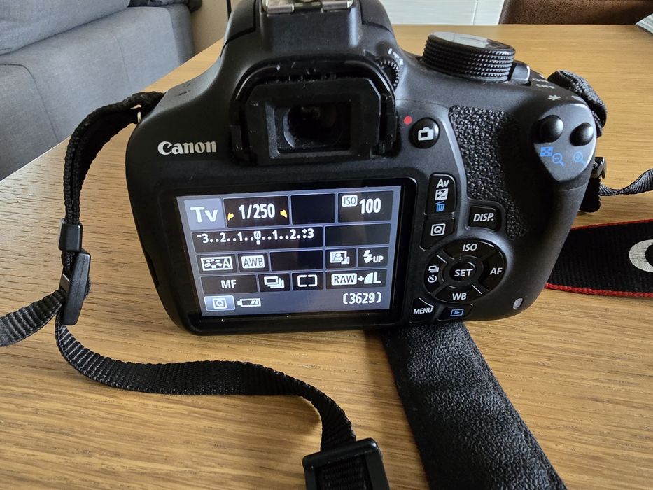 Canon 1200d objectiva 18/135