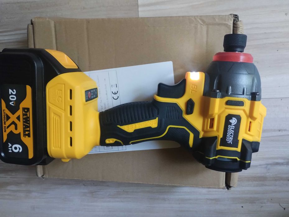Zakrętarka udarowa do baterii DeWalt 18-20V