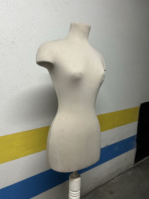 Manequim Feminino
