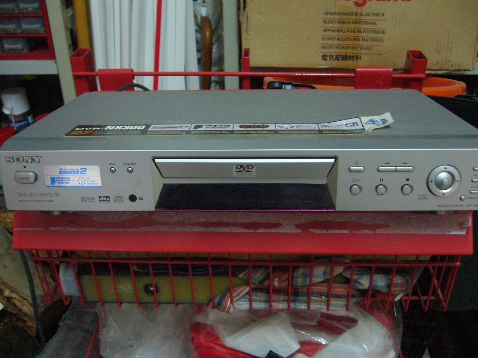 Deck Technics Rádio Grundig e Leitor DVD Sony