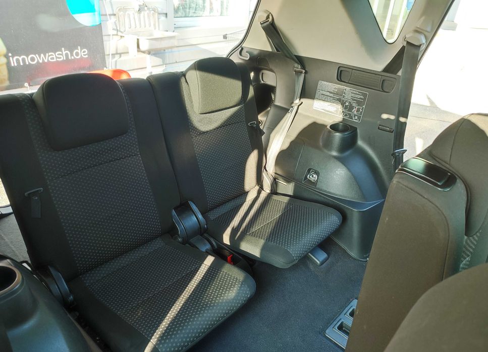 Toyota Verso 2.2 л. 7 місць