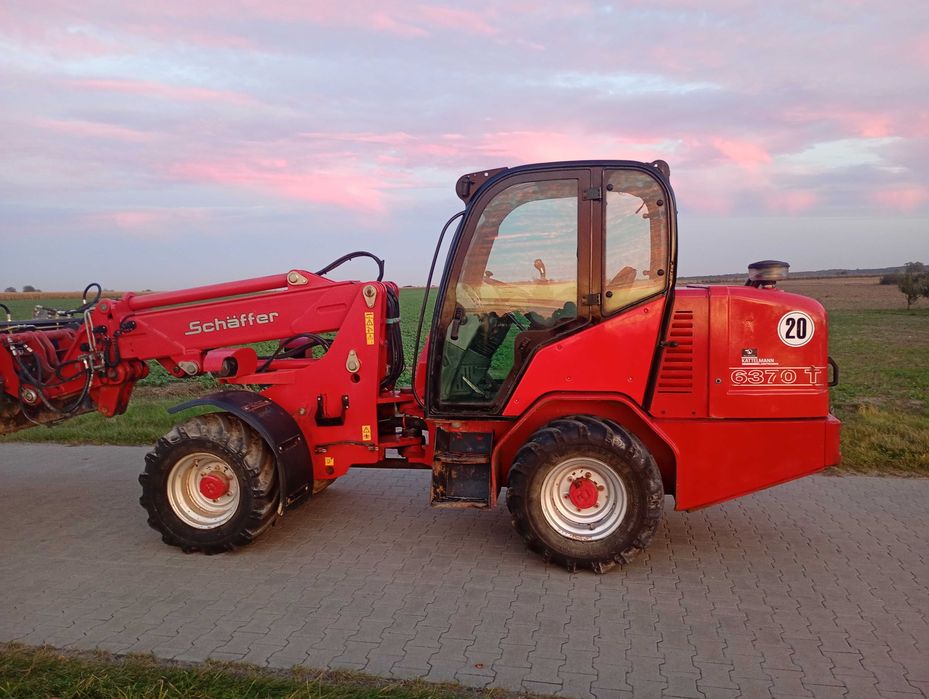 Ładowarka Schaffer 6370T ,ORYGINAŁ, mała zwinna