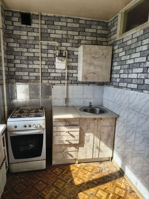 Продам 1 к.бюджетную кв-ру Днепр Северный