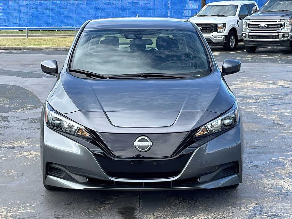 Nissan LEAF S      2025