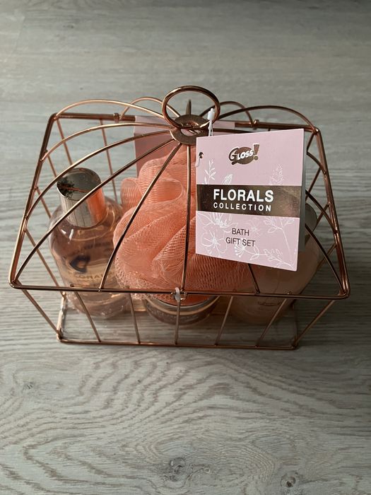 Zestaw kosmetyków do kąpieli Gloss „Florals Collection” w klatce