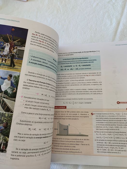 Manuais Biologia e Geologia/ Física Química  10 e 11 ano