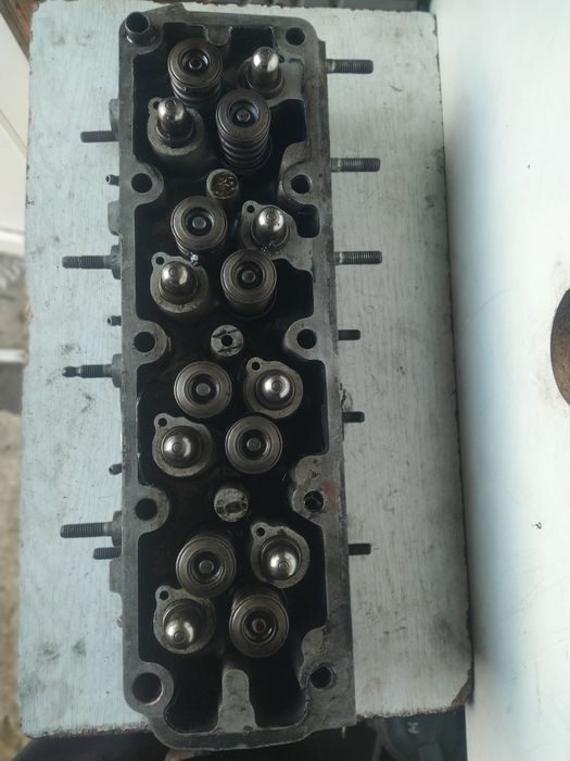 ГБЦ головка блока Опель Opel Vectra A Astra F Kadett 90502803 1.6b 8v