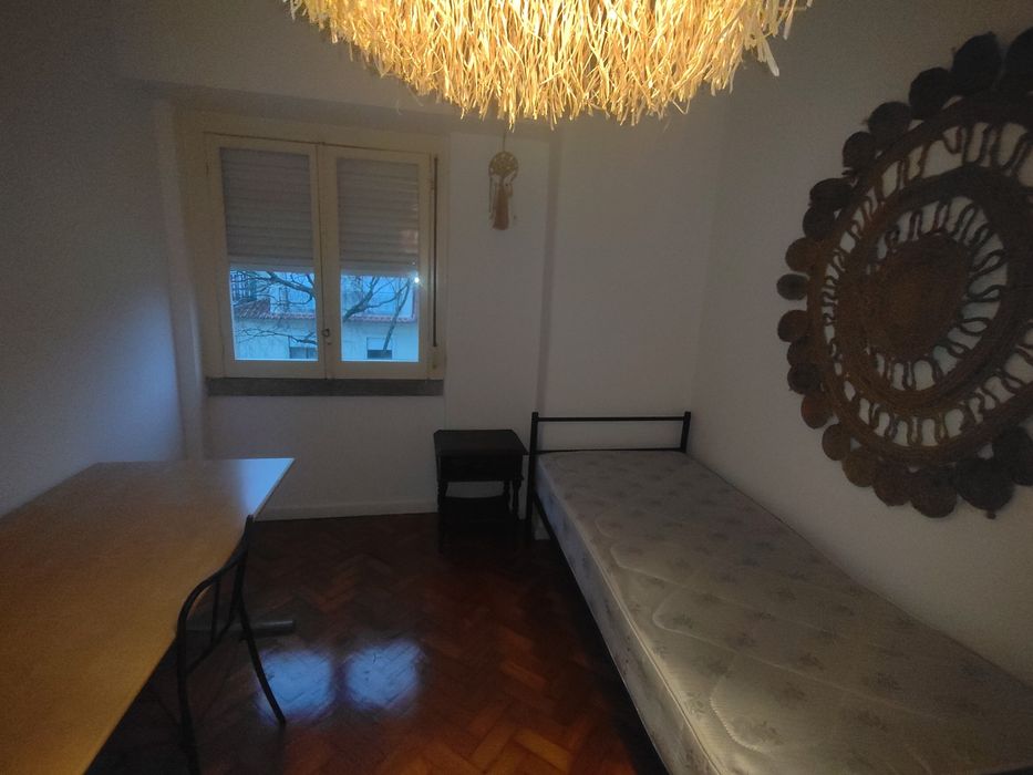 Quarto em Benfica T2