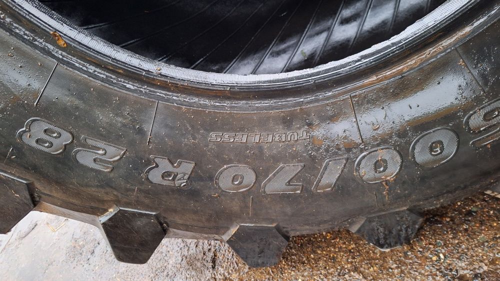 Opona 600/70/28 treleborg