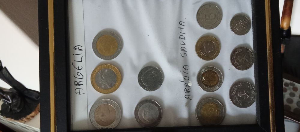 Moedas antigas. Portugal e vários países