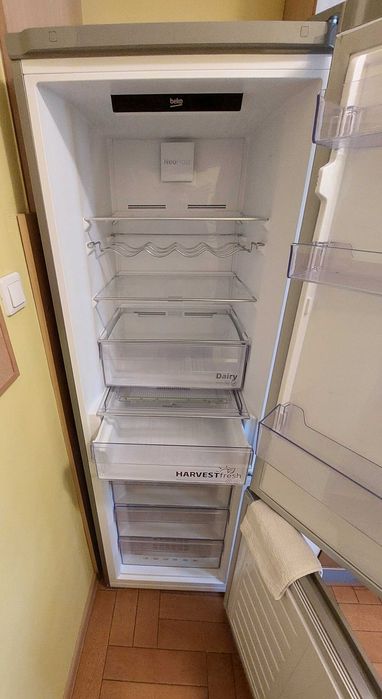 Chłodziarko - zamrażarka BEKO RCNA366E60ZXBN