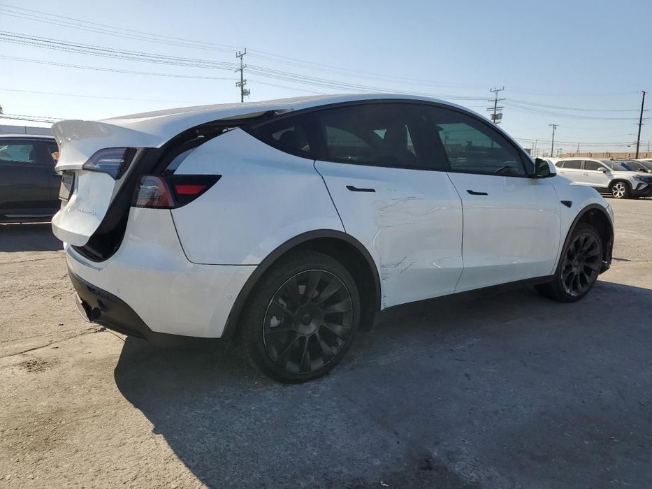 Разборка Tesla model Y