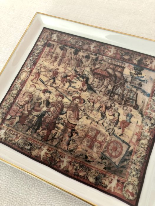 Prato cerâmica “Tapeçarias D D. João de Castro”