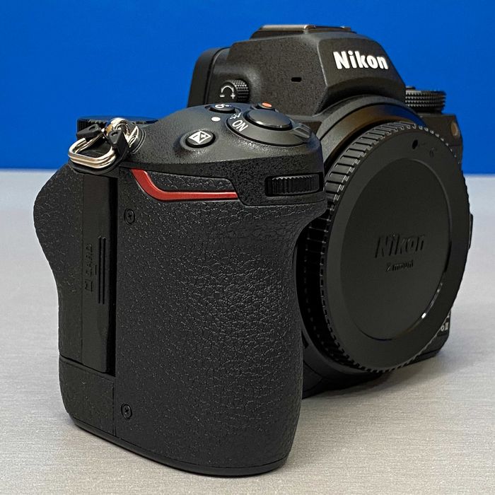 Nikon Z6 II (Corpo) - 24.5MP | 3 ANOS DE GARANTIA