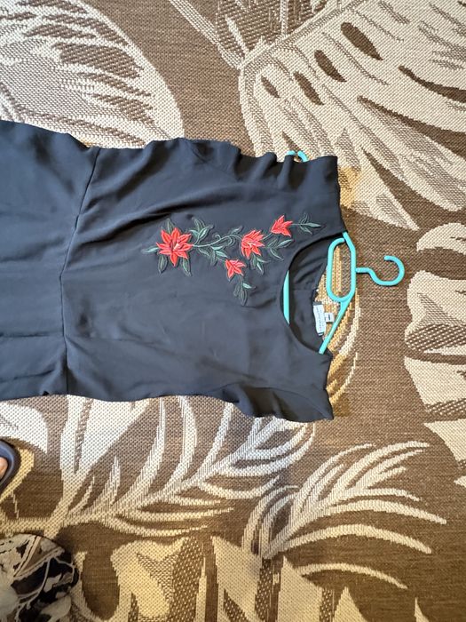 Kombinezon Dorothy Perkins 42 czarny jumpsuit kwiatki haft elegancki