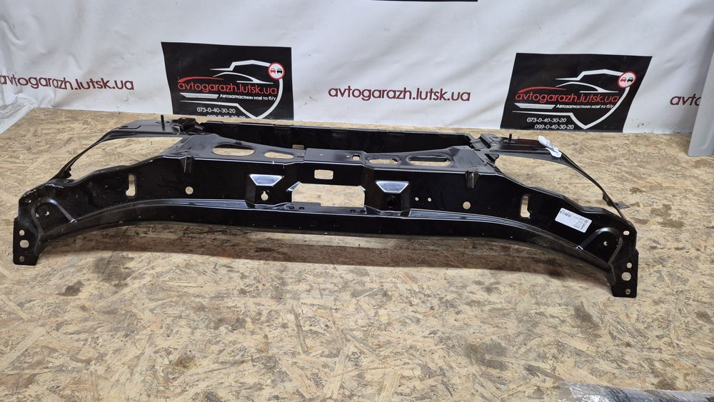 Панель передня Skoda Octavia Tour телевізор Шкода Тур