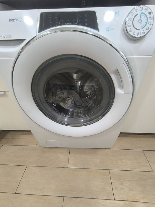 Maquina de lavar e frigorífico