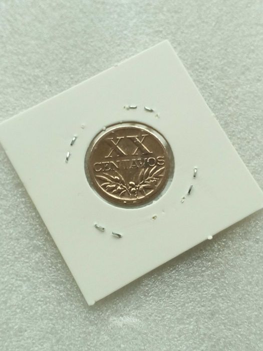 Moeda de República X X Centavos 1943