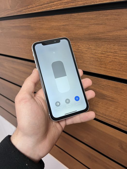 iPhone XR 128gb / Айфон / Телефон