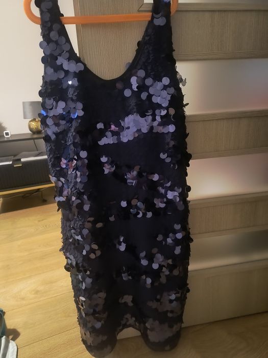 Sukienka cekiny Reserved L