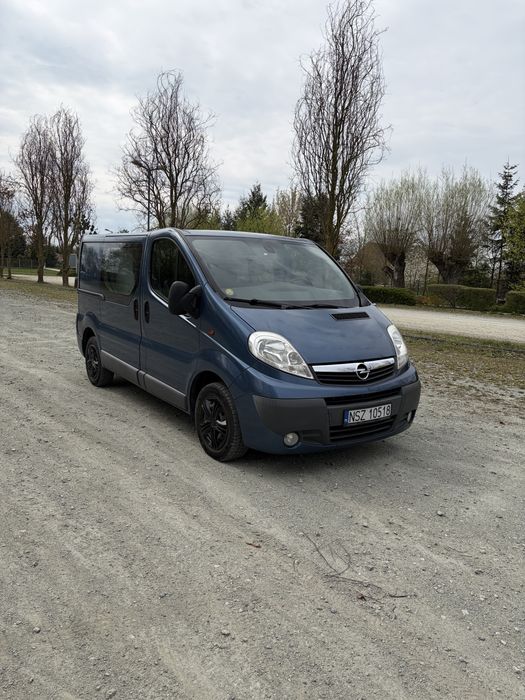 Opel Vivaro 2.0 d 2011