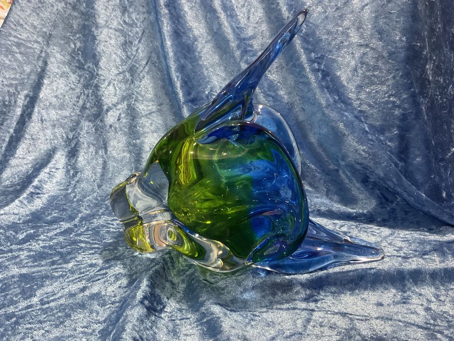 Vaso vidro a cores tamanho de 19x20 cm mais anúncios abaixo