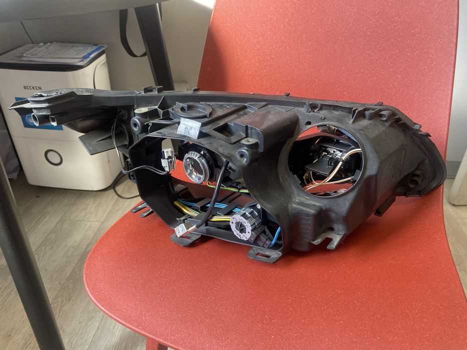 Otica frente esquerda E60 (2006/2010)