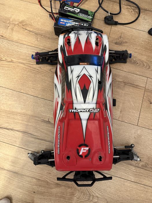 HPI racing trophy Truggy Flux RTR 2.4GHz