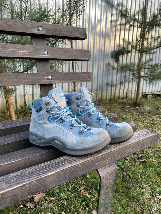 Жіночі трекінгові черевики Lowa Kody Evo GTX Mid Junior.