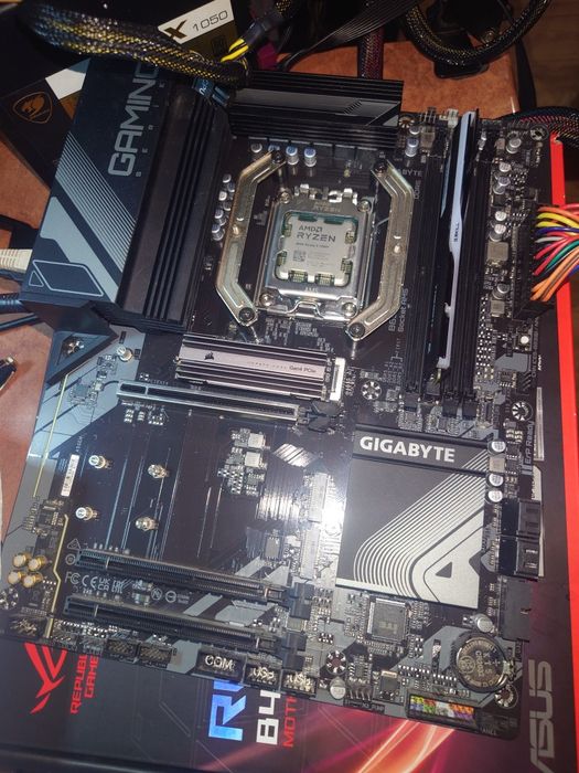 Материнська плата Gigabyte B650 Gaming X AX V2