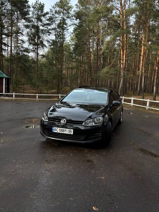 Продам volkswagen golf 7 2015 року