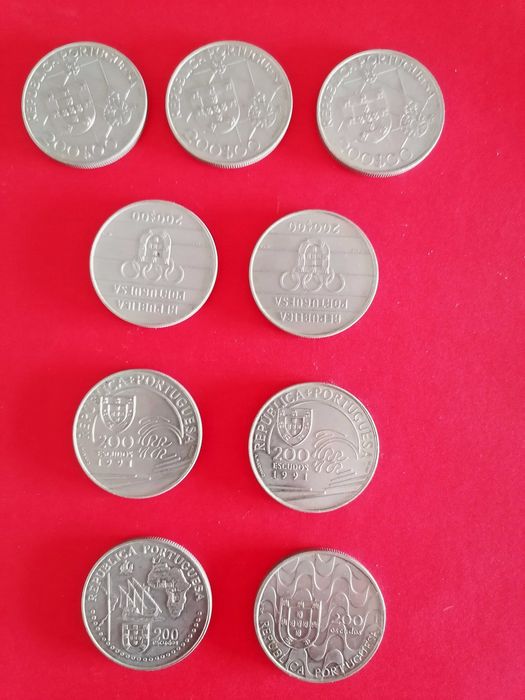 9 moedas comemorativas de 200 escudos