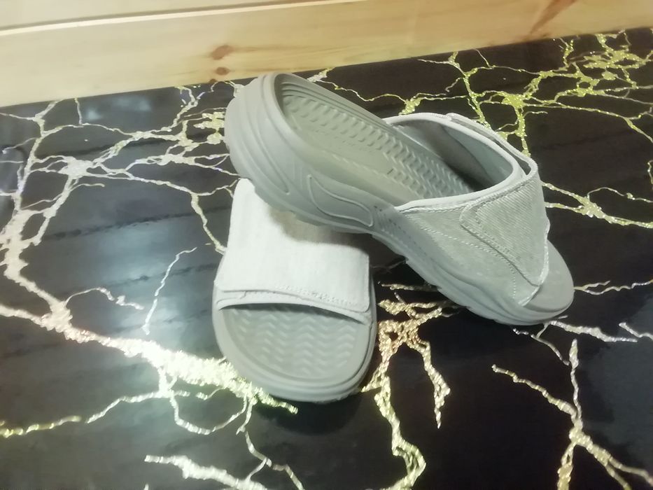 Босоножки sketchers