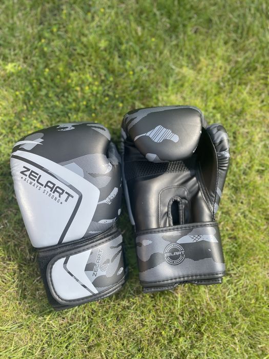 Перчатки боксерские, в НАЯВНОСТІ !!!
