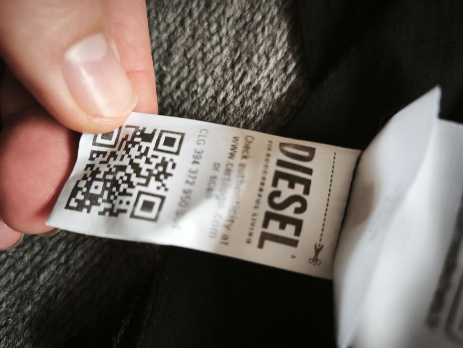 T-shirt Diesel T-Just model tamanho L em bom estado 
Tamanho L
Tem alg