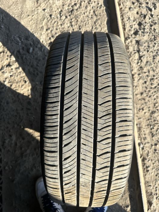 Продам шину 225/50/17