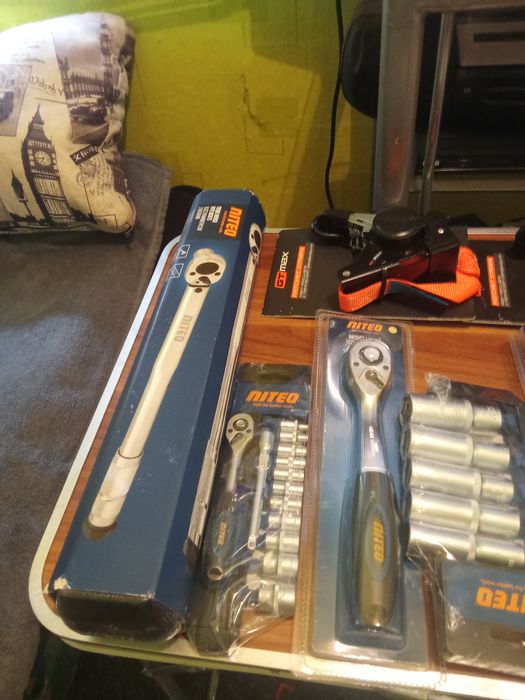 Narzędzia niteo sprzedam