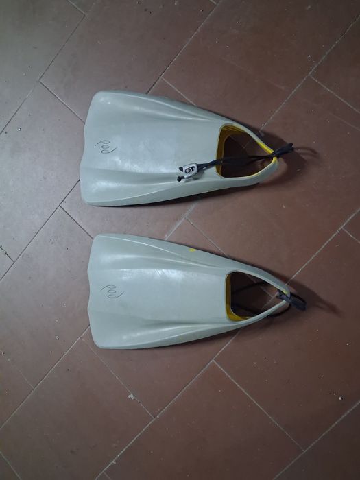 Pés de pato barbatanas bodyboard redley e pod