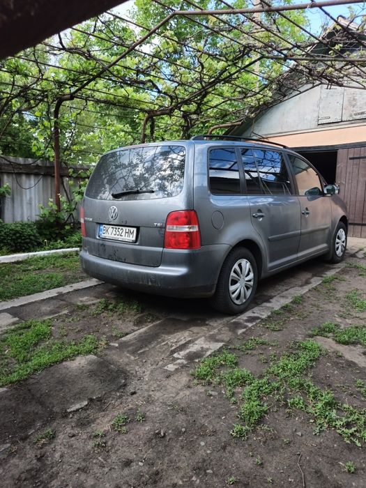 Продам Фольксваген Тоуран