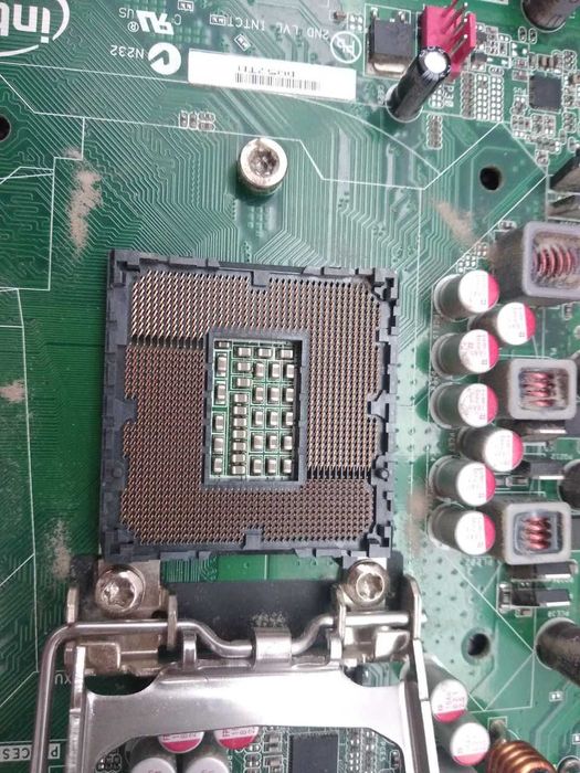 Материнская плата Intel DQ57TM (Socket 1156) для ремонта/запчастей