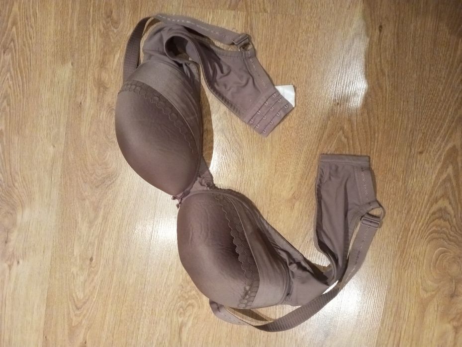 Biustonosz damski rozm  105 C