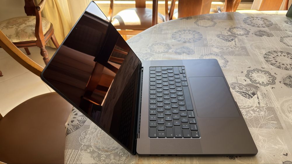 Macbook Pro 16 M5 Max 128 GB