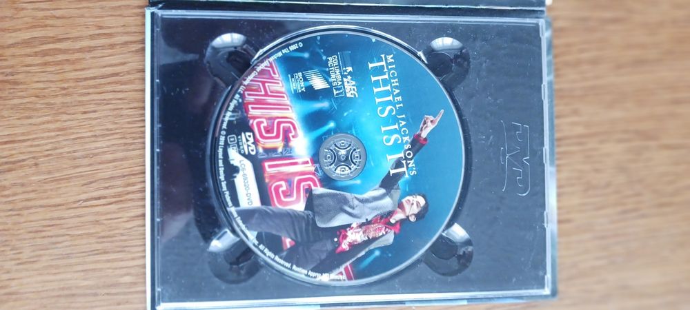 M.Jackson Film This Is It. Płyta dvd.  Michael Jackson 5IVE