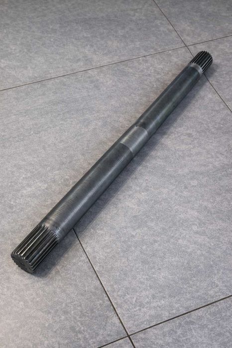 Wał napędowy rotora przyczepy samozbierającej STRAUTMANN