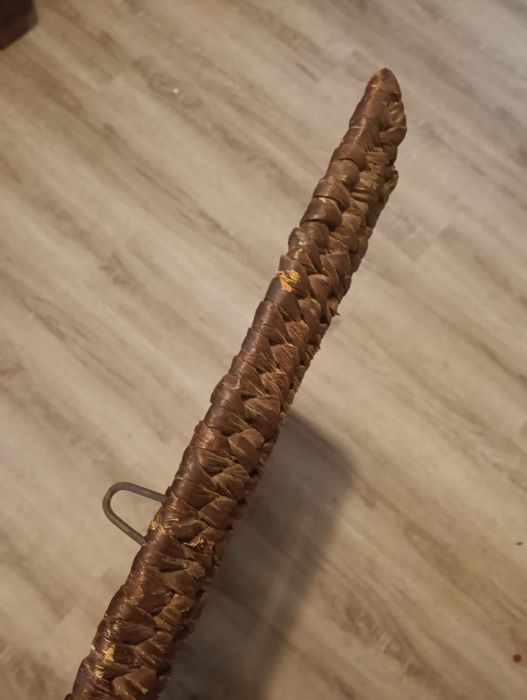 Espelho com moldura em verga