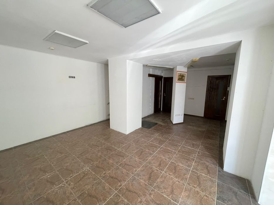 Оренда комерційного приміщення 51 м² | вул. Соборності, 60 | Червона лінія | Центр