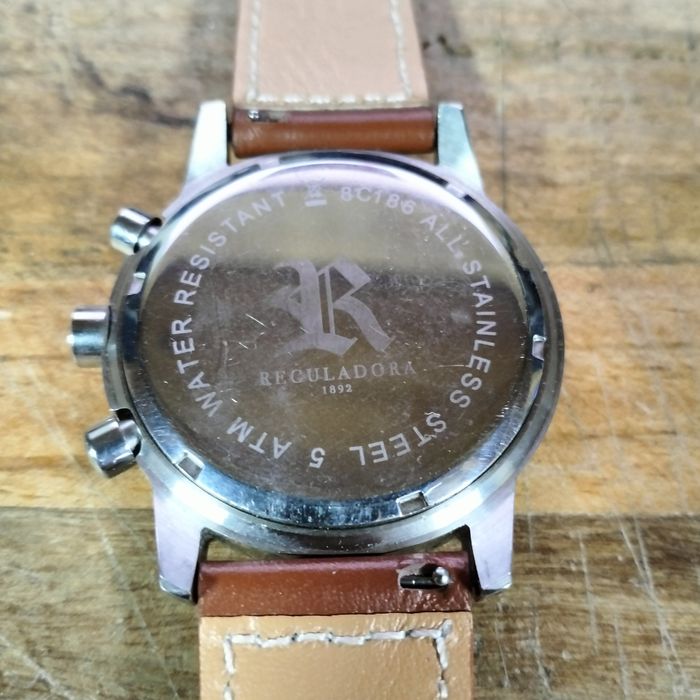 Relógio da Reguladora modelo 8C186-B