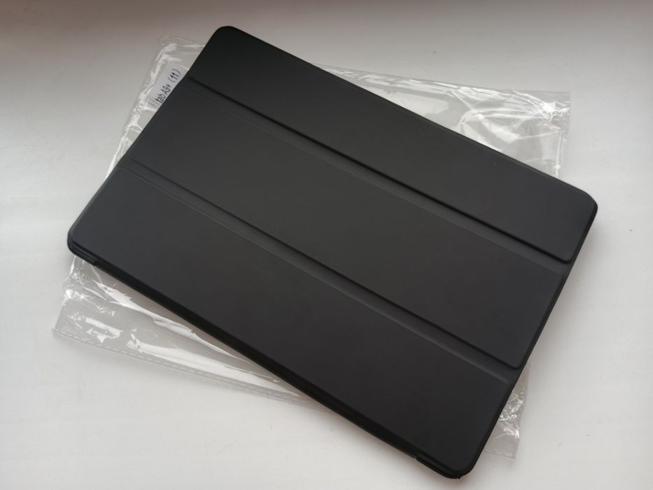 Чехол на планшет Samsung Galaxy Tab A11Plus 
Новий.
